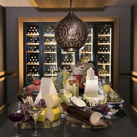 Lalila Blue Отель