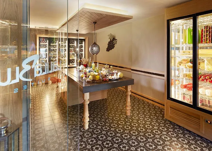 Lalila Blue Μαρμαρίς