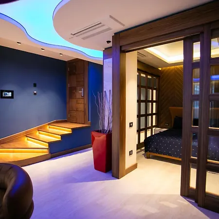 Lalila Blue מלון