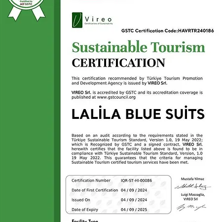 מלון Lalila Blue