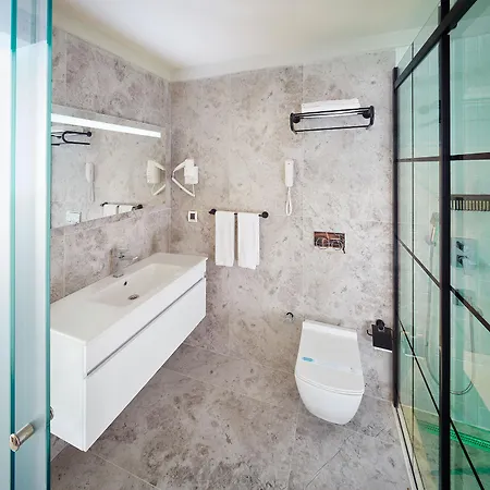 Hotell Lalila Blue 5*