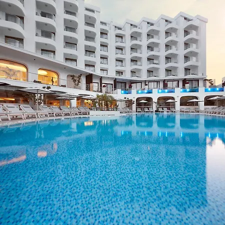 Lalila Blue فندق